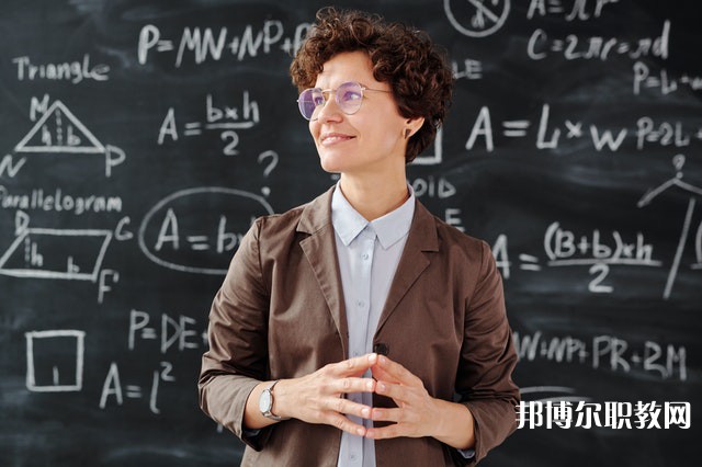 六枝特區(qū)職業(yè)技術學校有哪些招生專業(yè)（2023年）