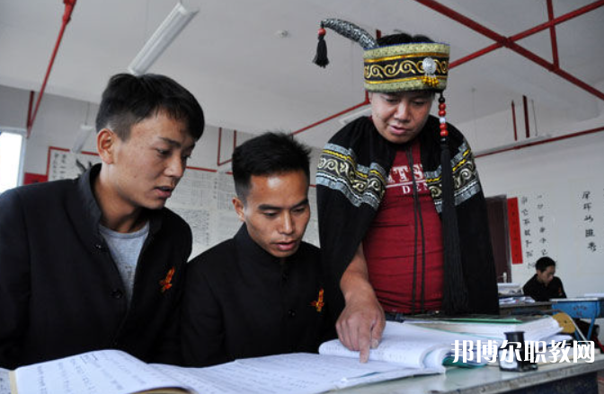 2023貴州省畢節(jié)彝文雙語職業(yè)學(xué)校招生計(jì)劃 招生人數(shù)是多少(附要求、條件、對象)