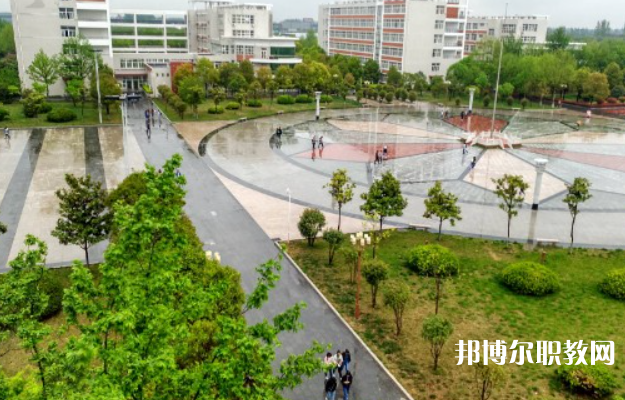 許昌市建安區(qū)職業(yè)中等專業(yè)學(xué)校怎么樣、好不好