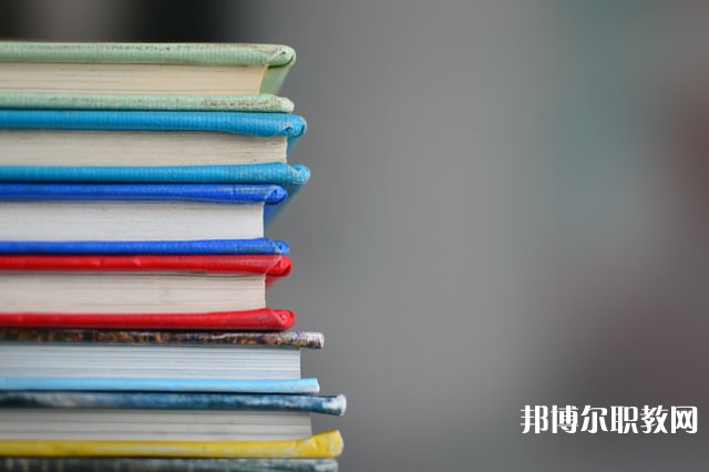 浙江哪里的中專學校能讀計算機應(yīng)用技術(shù)專業(yè)專業(yè)