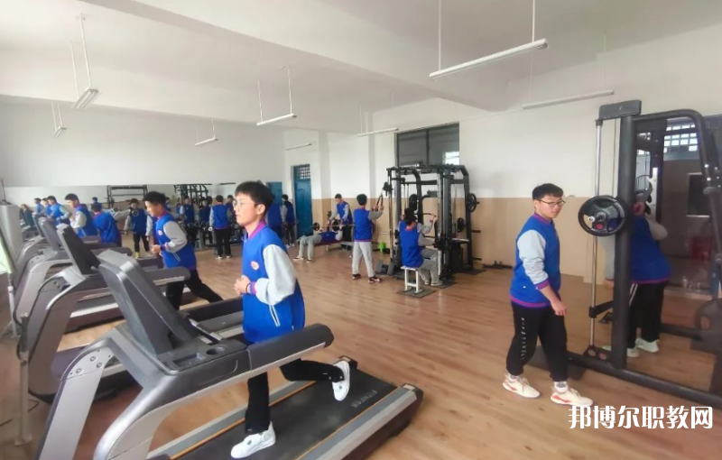 周口市潁河職業(yè)中等專業(yè)學校地址，乘車路線