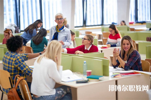 河南哪里的中專學校能讀現(xiàn)代農(nóng)業(yè)技術專業(yè)