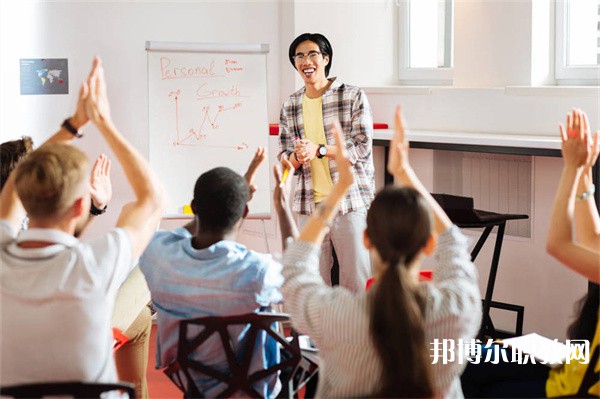 河南哪里的中專學校能讀學前教育（美術(shù)）專業(yè)