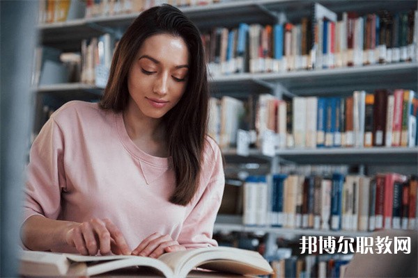 湖南哪里的中專學校能讀金融事務(wù)專業(yè)專業(yè)