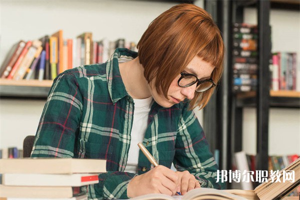 廣東哪里的中職學校能讀機器人應(yīng)用與維修專業(yè)