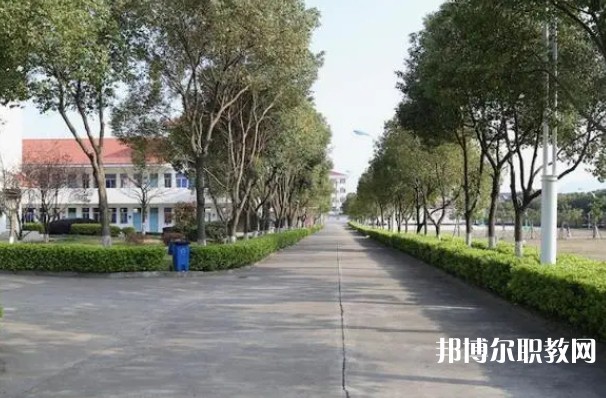 2024陽朔縣中等職業(yè)技術(shù)學(xué)校招生計(jì)劃 招生人數(shù)是多少(附要求、條件、對象)