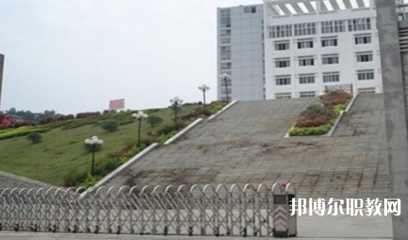 2024百色市民族工業(yè)中等專業(yè)學(xué)校招生計(jì)劃 招生人數(shù)是多少(附要求、條件、對(duì)象)