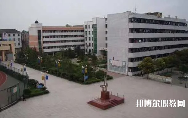 澤州縣周村中學(職高部)怎么樣、好不好