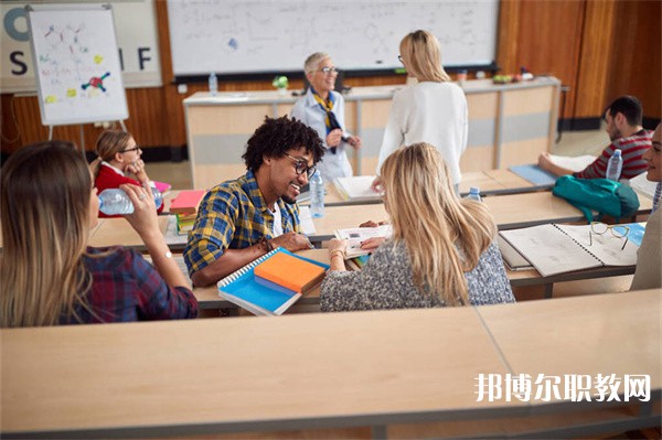 貴州哪里的中專學校能讀農(nóng)業(yè)綜合技術(shù)專業(yè)