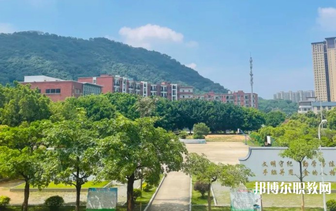 福州市華幟技工學(xué)校怎么樣、好不好