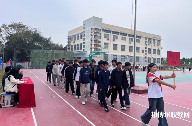 南寧運(yùn)德職業(yè)技術(shù)學(xué)校怎么樣、好不好