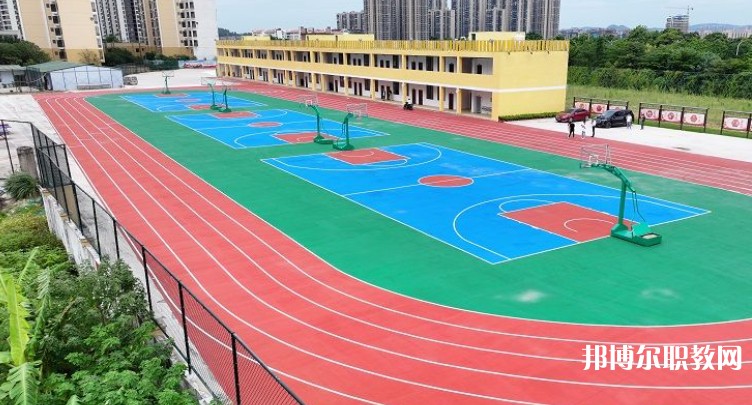 2025廣西輕工技師學(xué)院預(yù)備技師班招生計(jì)劃 招生人數(shù)是多少(附要求、條件、對(duì)象)